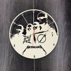 Часы из дерева на стену «Metallica»
