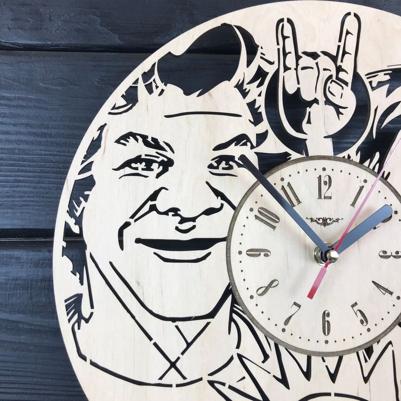 Декоративний дерев`яний годинник на стіну «Ween»