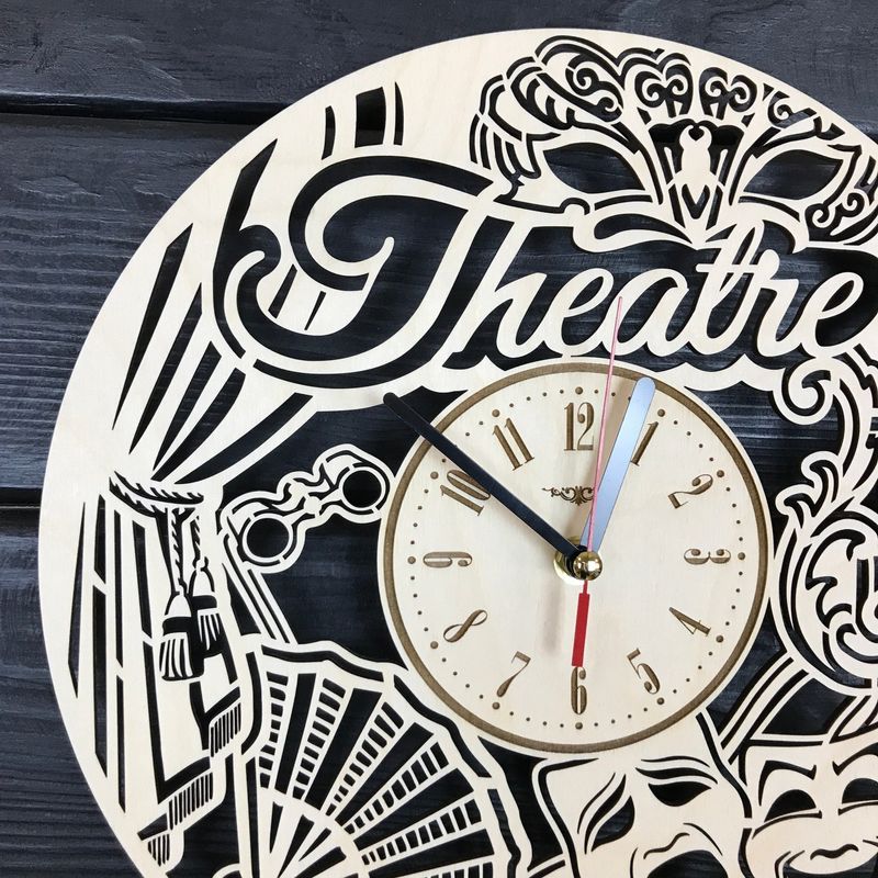Концептуальний дерев`яний годинник на стіну «Театр»