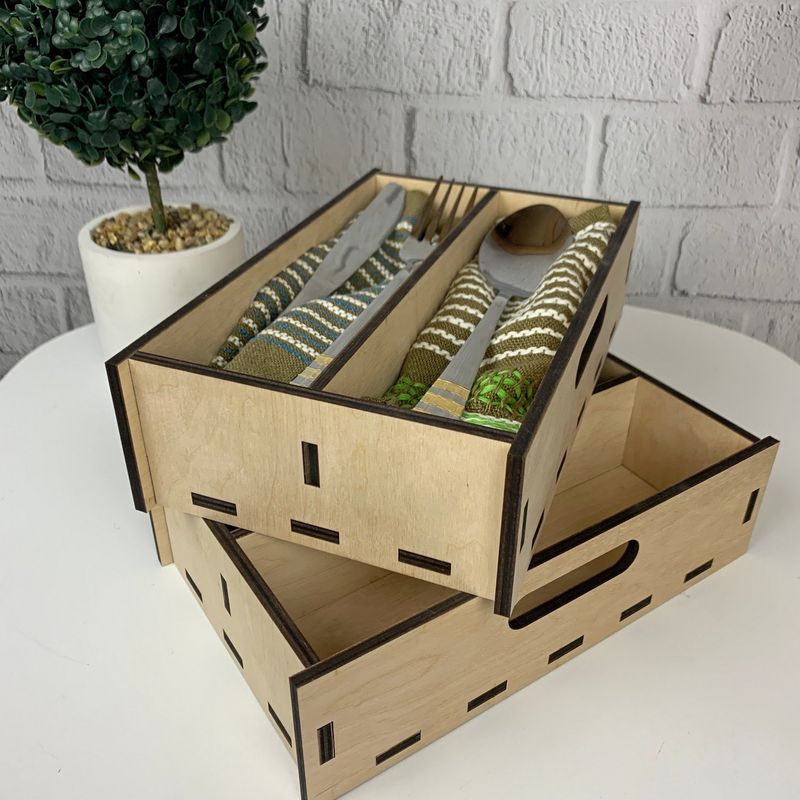 Деревянная коробочка для подачи столовых приборов
