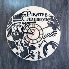 Часы настенные из натурального дерева "Пираты Карибского моря"