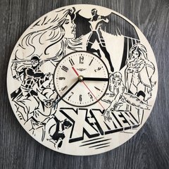 Дизайнерские настенные часы из дерева «Люди Икс»