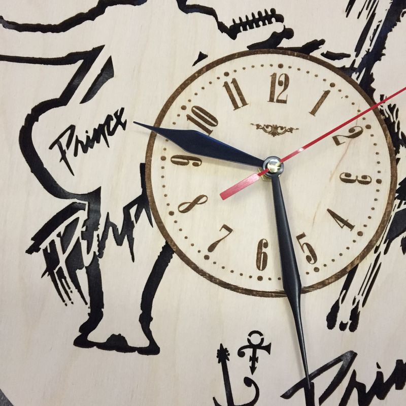Годинник ручної роботи з дерева «Принс»