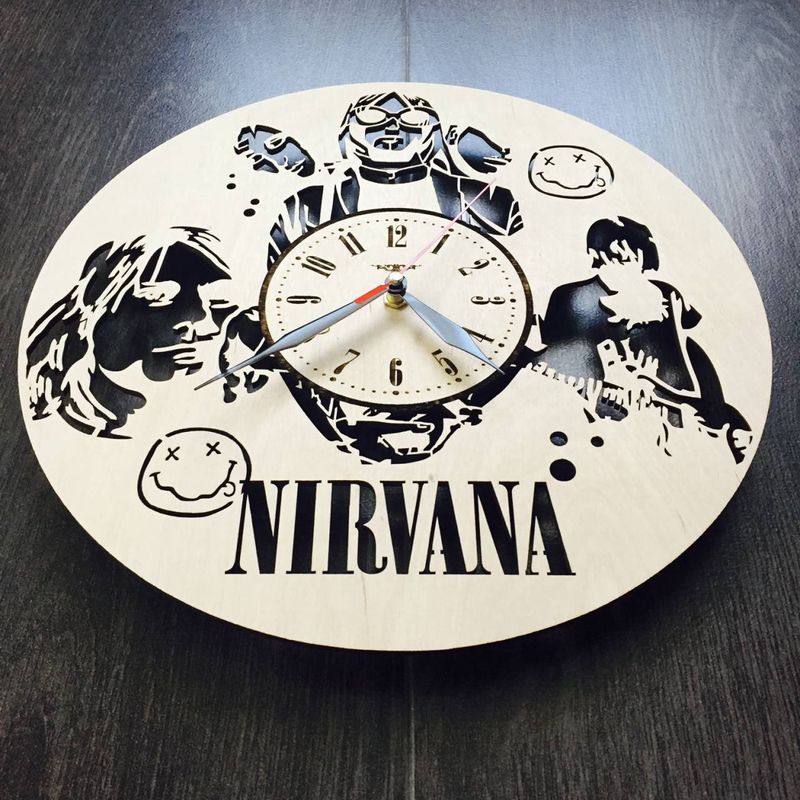 Годинник оригінальний з дерева «Nirvana»