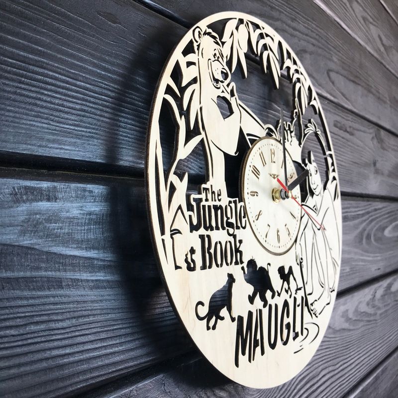 Дитячий настінний годинник з дерева «Мауглі»