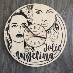 Настінний годинник з Анджеліною Джолі