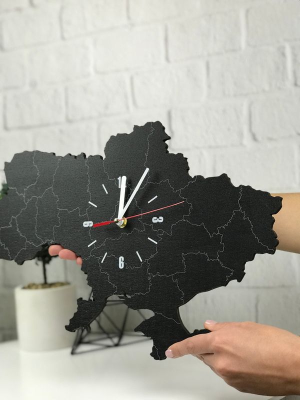 Декоративные настенные часы из дерева «Карта Украины»