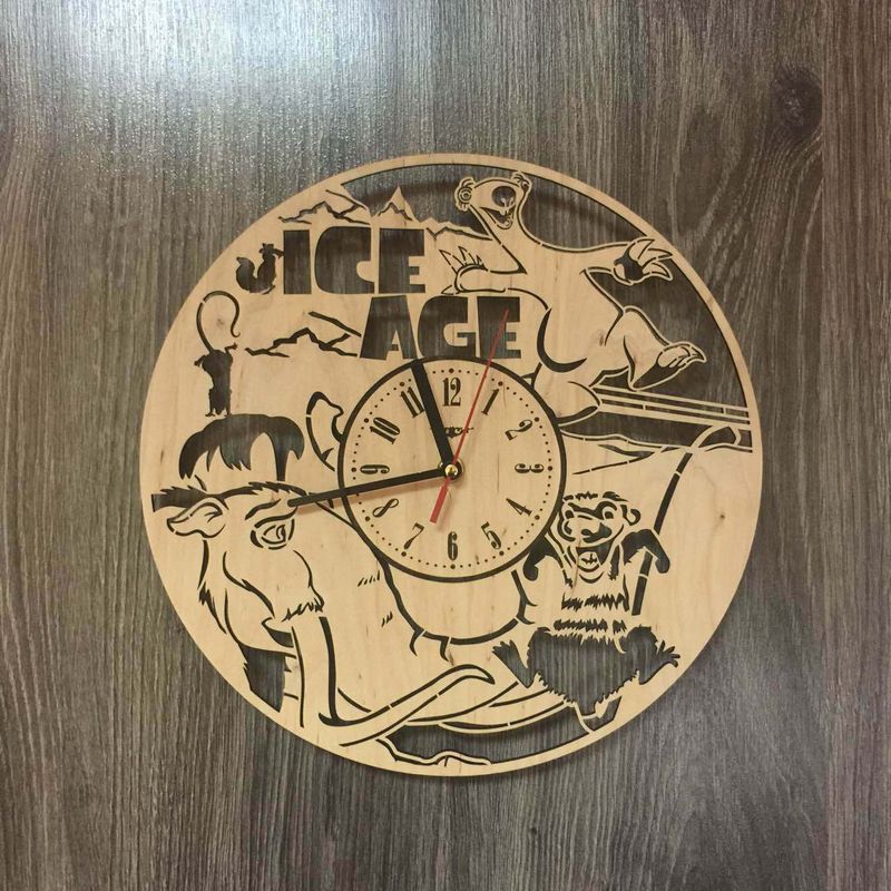 Часы деревянные детские «Ледниковый период»