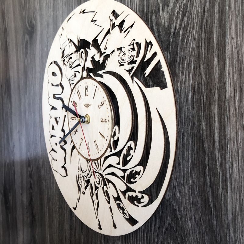 Деревянные настенные часы "Наруто"
