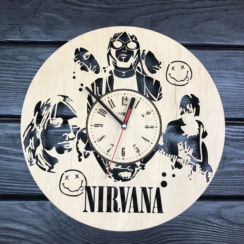 Дизайнерские настенные часы из дерева «Nirvana»