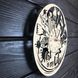 Оригінальний дерев`яний годинник в інтер`єр на тему мистецтва