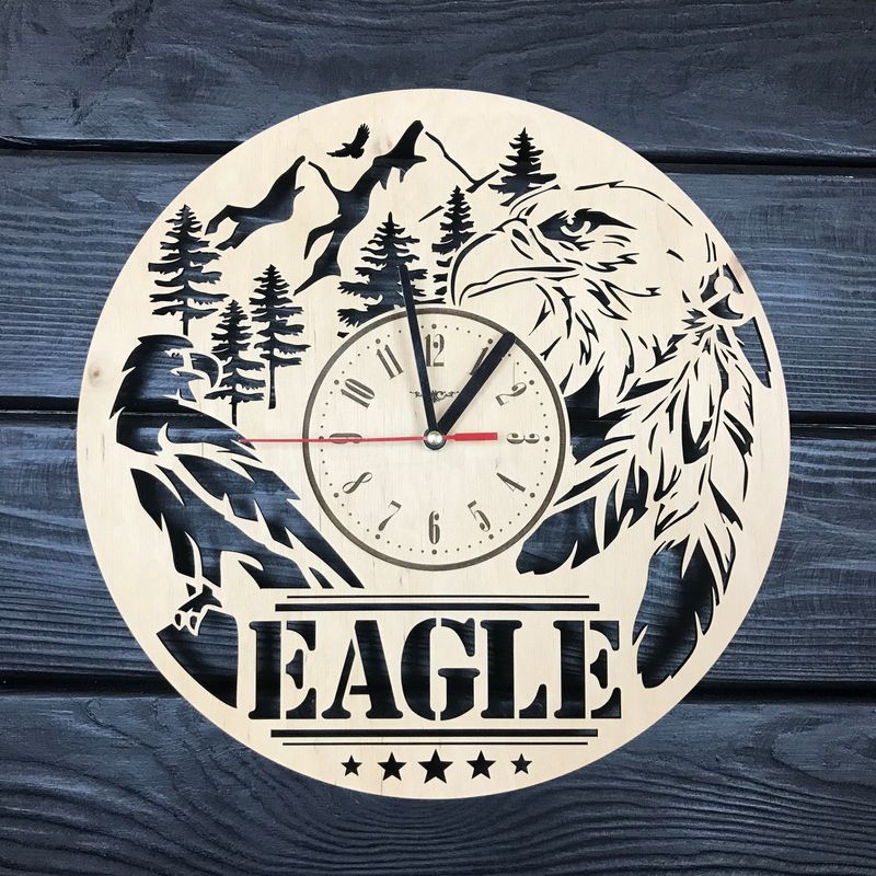Бесшумные настенные деревянные часы «Орел»