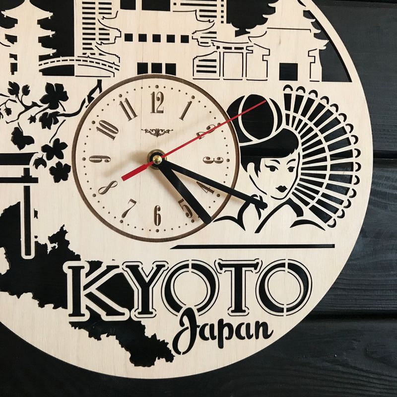 Декоративний дерев'яний годинник на стіну «Кіото, Японія»