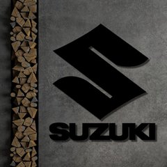 Великий декоративний дерев`янний значок Suzuki на стіну