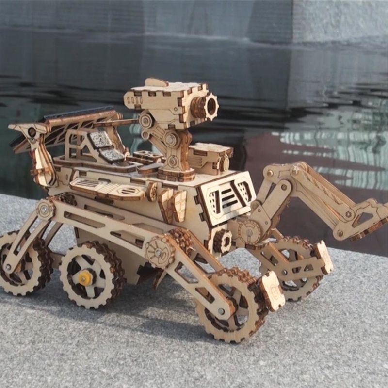 Конструктор Robotime Любопытный Ровер 209 деталей