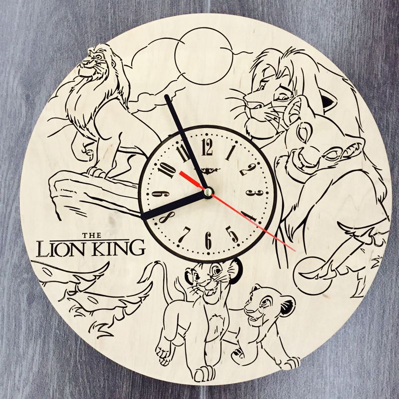 Дитячий настінний годинник з дерева «Король Лев»