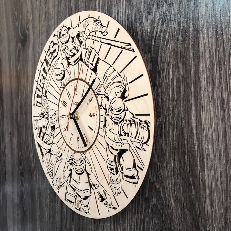 Круглые оригинальные настенные часы из дерева "Черепашки-ниндзя"