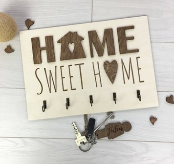 Оригинальная ключница из дерева «Sweet home»