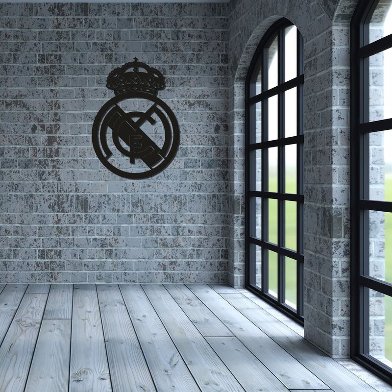 Дерев'яний футбольний герб «Реал Мадрид»