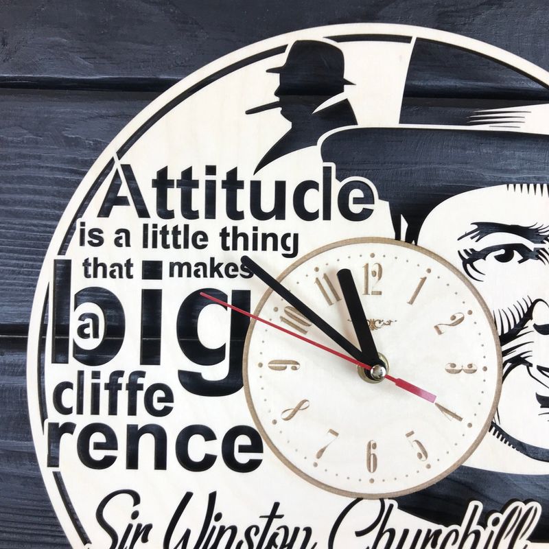 Деревянные часы на стену «Уинстон Черчилль»