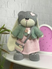 Мягкая вязанная игрушка для детей "Милый кролик"