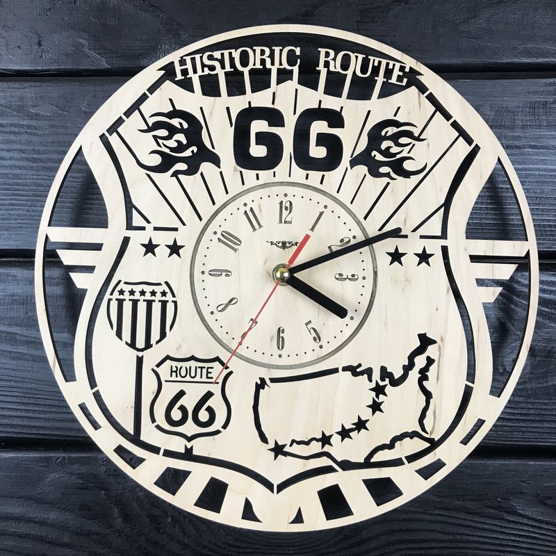 Незвичайний настінний дерев`яний годинник «Трасса 66»