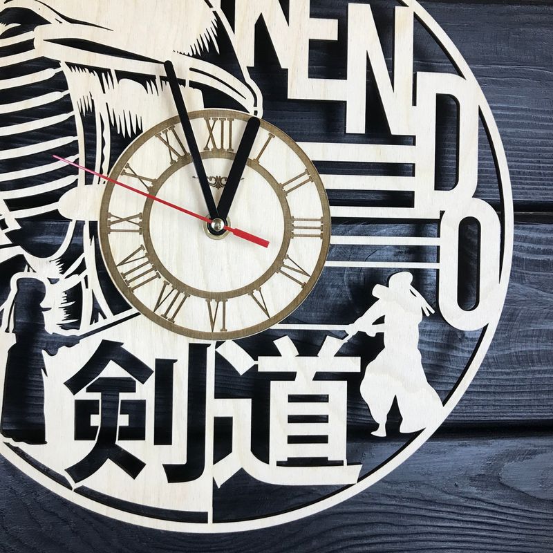 Тематичний дерев'яний годинник на стіну «Кендо»