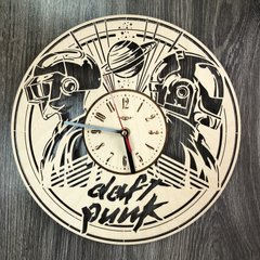 Концептуальные настенные часы в интерьер «Daft Punk»