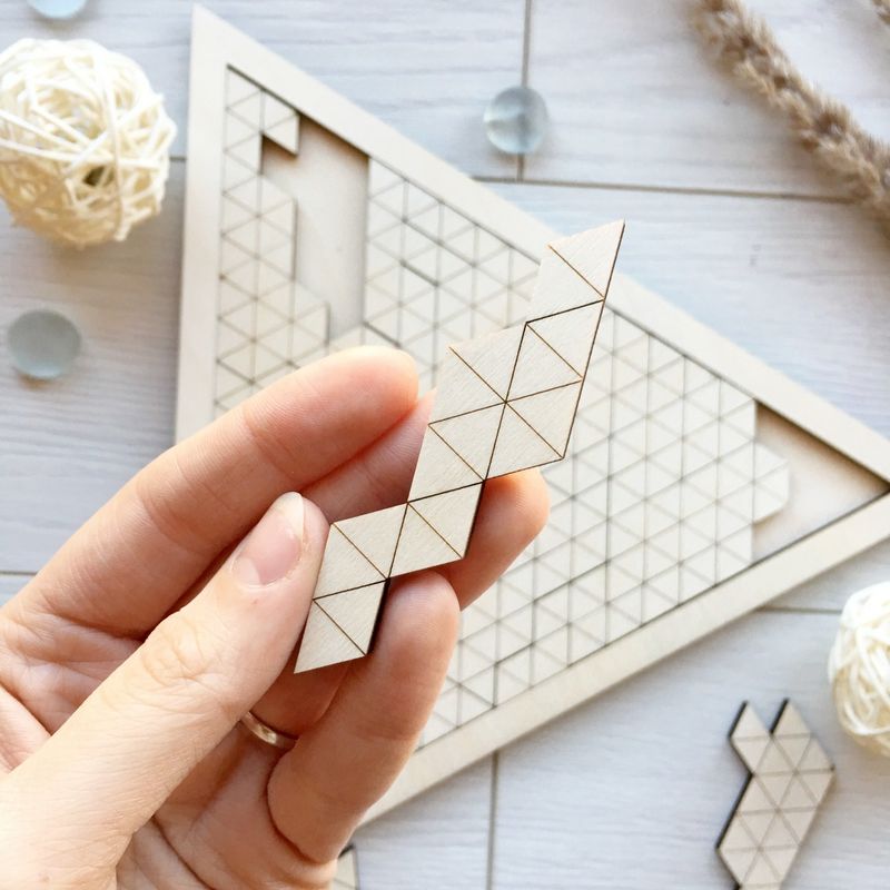 Логічна гра-головоломка з дерева «Загадковий трикутник»