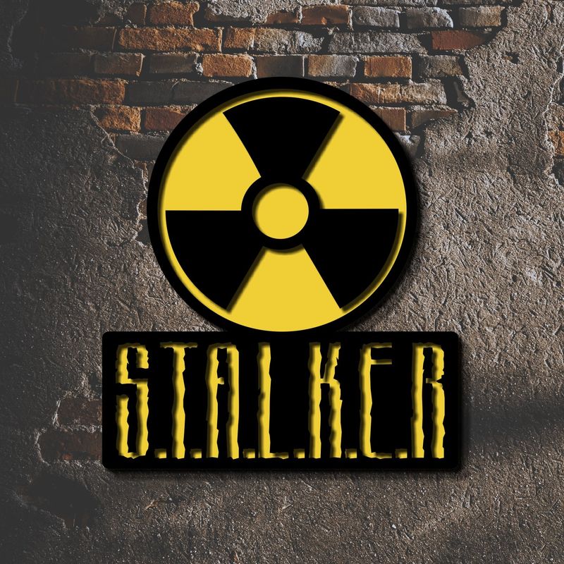 Дерев'яна настінна емблема комп'ютерної гри «Сталкер»