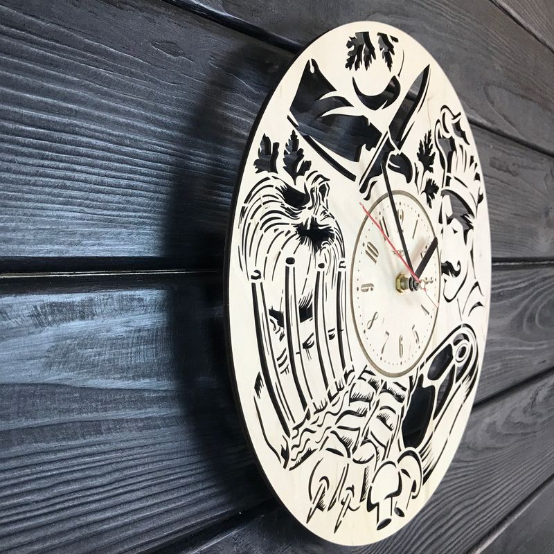 Концептуальний дерев`яний годинник на стіну «Шеф-кухар»