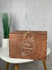 Деревянный сундук для подарочный конвертов на свадьбу