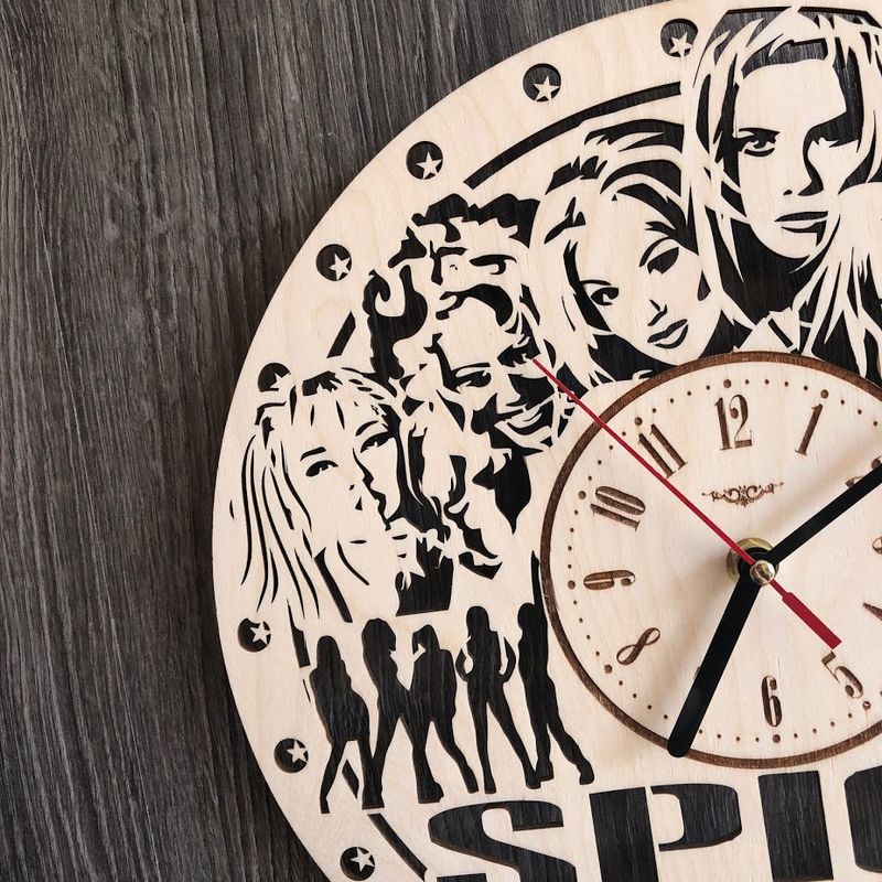 Бесшумные настенные часы из дерева "Spice Girls"