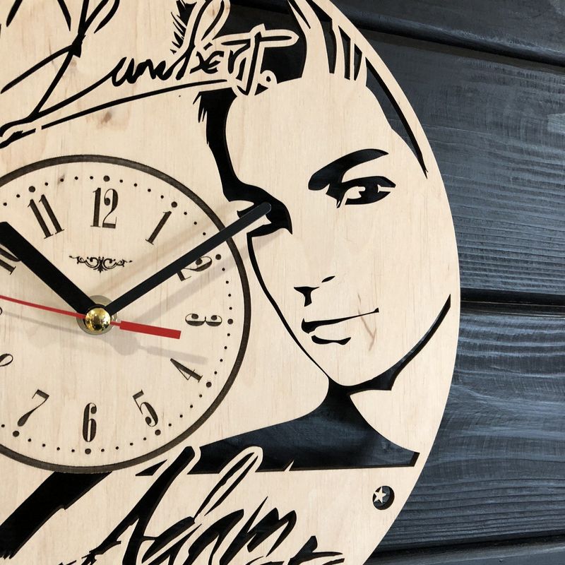Концептуальный настінний годинник в інтер`єр «Adam Lambert»