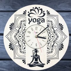 Концептуальные настенные часы из дерева «Йога»