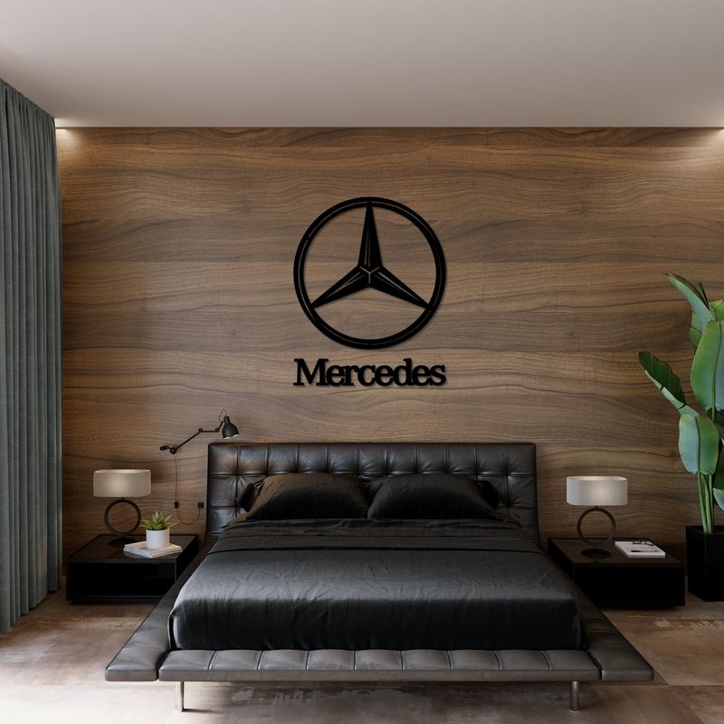 Логотип автомобільної компанії Mercedes на стіну з дерева