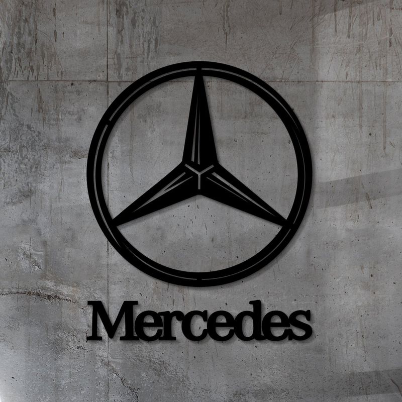 Логотип автомобільної компанії Mercedes на стіну з дерева