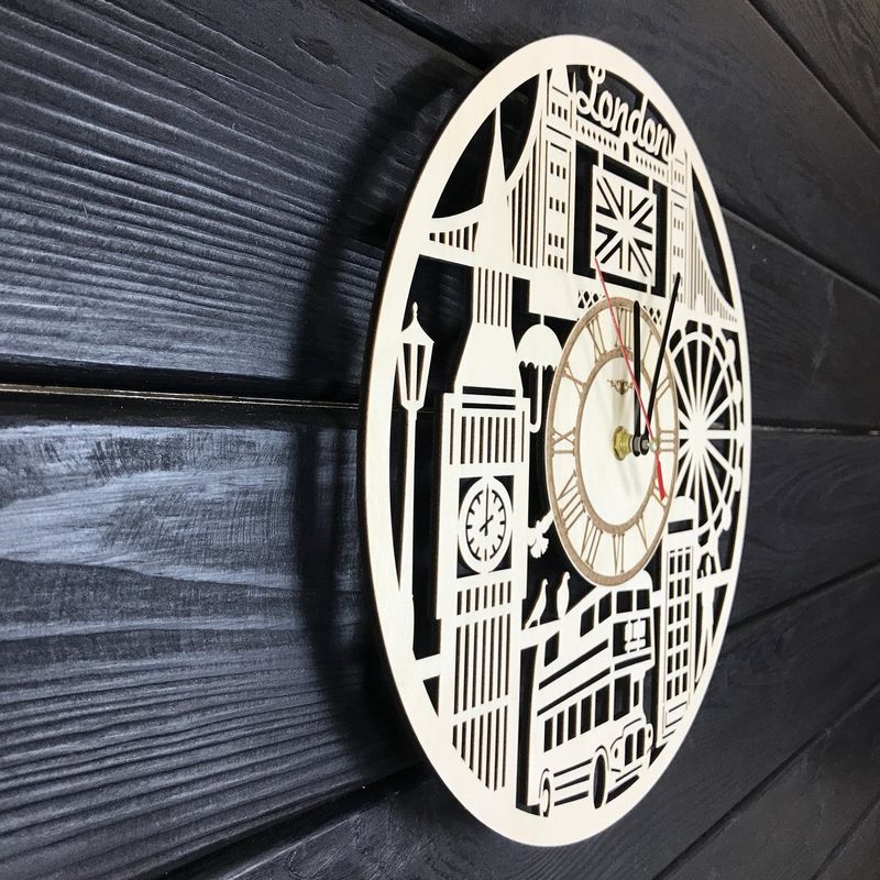 Концептуальний настінний годинник з дерева «Лондон»
