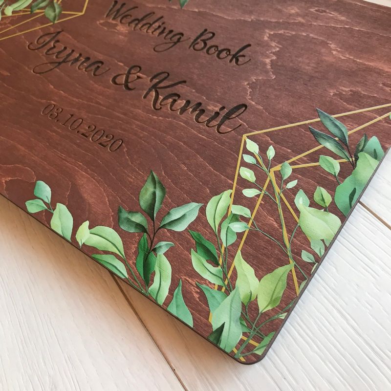 Весільний дерев'яний альбом з кольоровим друком і гравіюванням