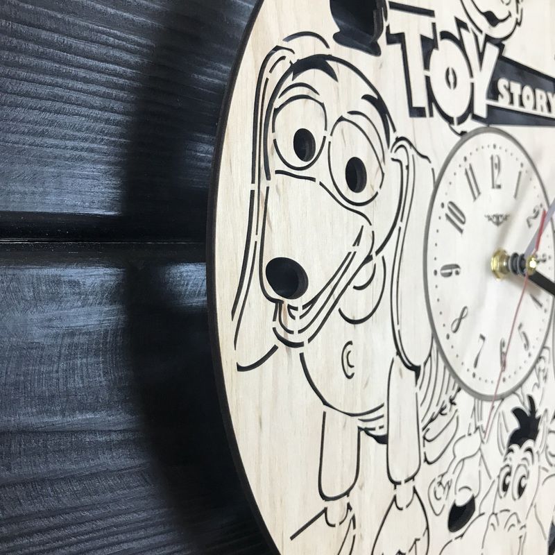 Дизайнерський дитячий настінний годинник «Історія іграшок»