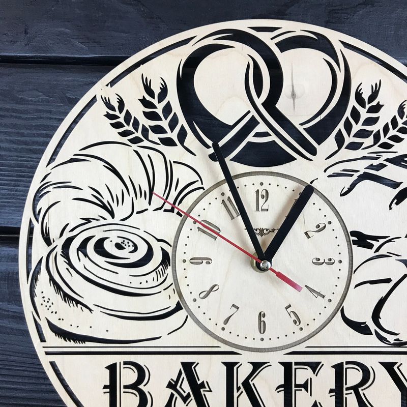 Безшумний дерев`яний годинник на стіну «Пекарня»