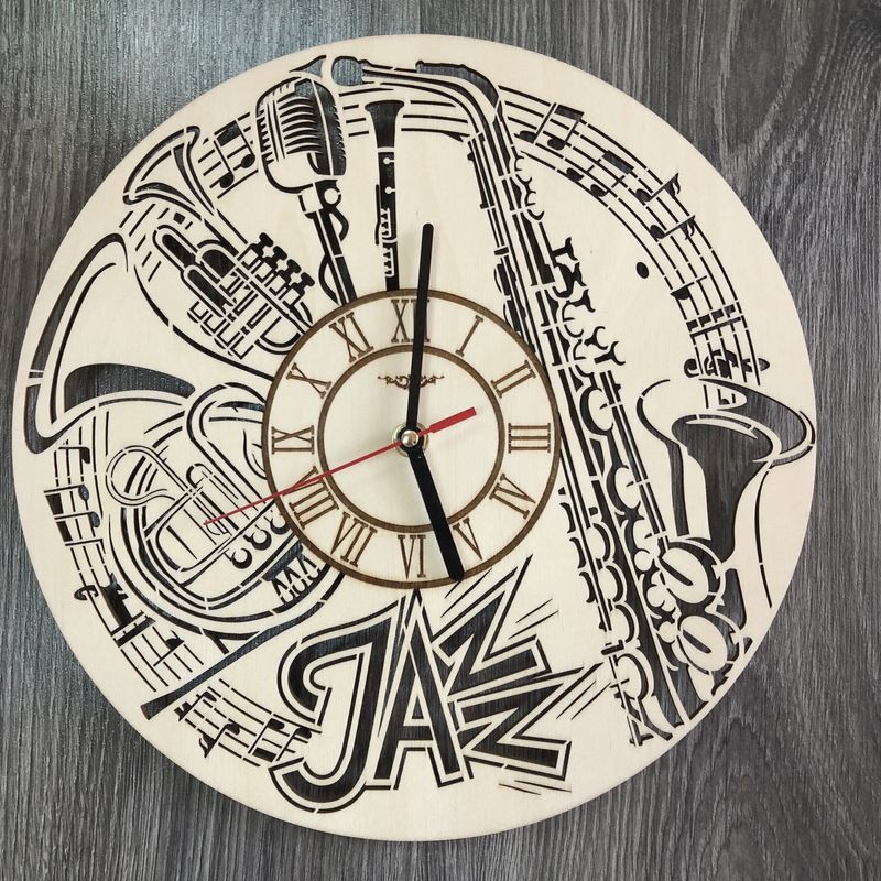 Оригинальные концептуальные настенные часы «Джаз»