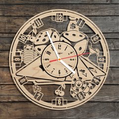 Часы настенные с лазерной гравировкой «Карты и рулетка»