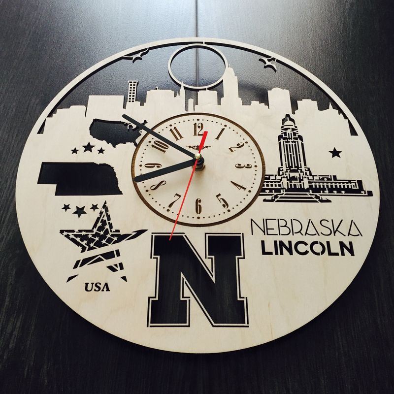 Дизайнерський годинник на стіну «Лінкольн, Небраска»