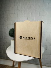 Велика брендована коробка з дерева на замовлення