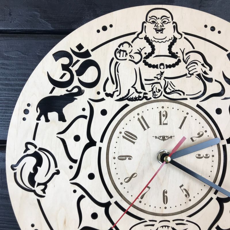 Необычные настенные часы из дерева «Буддизм»