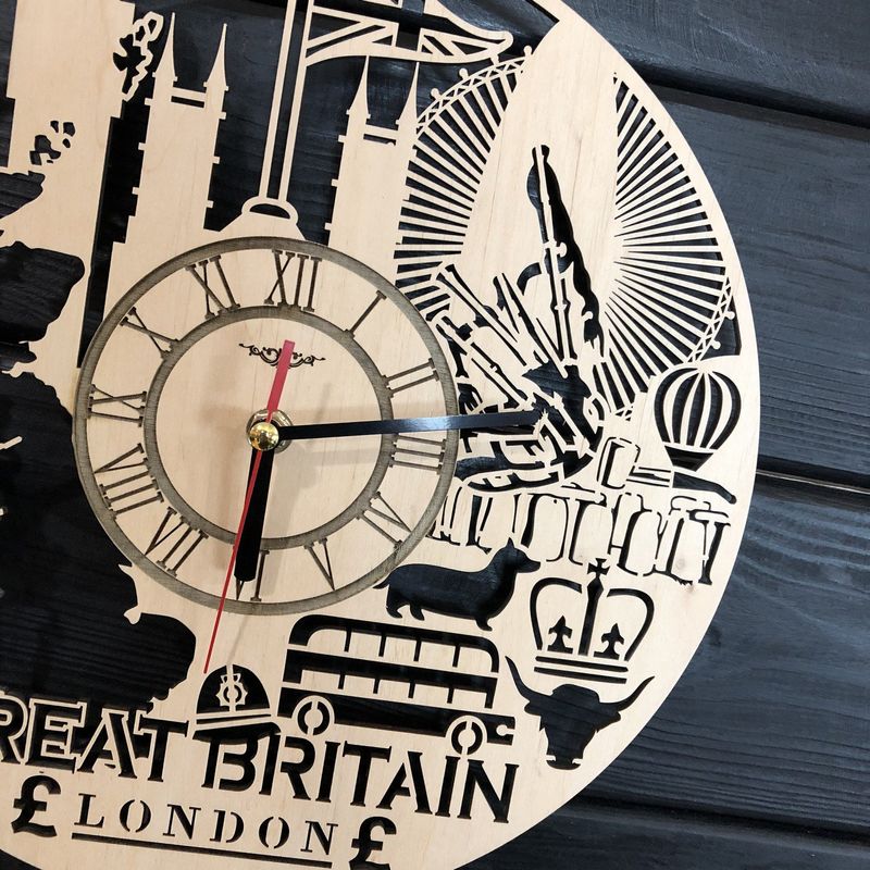 Дизайнерський настінний годинник з дерева «Великобританія»
