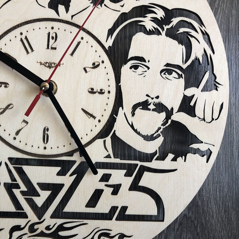 Концептуальний настінний годинник в інтер`єр «Eagles»