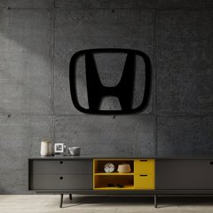 Деревянное настенное панно в форме логотипа Honda