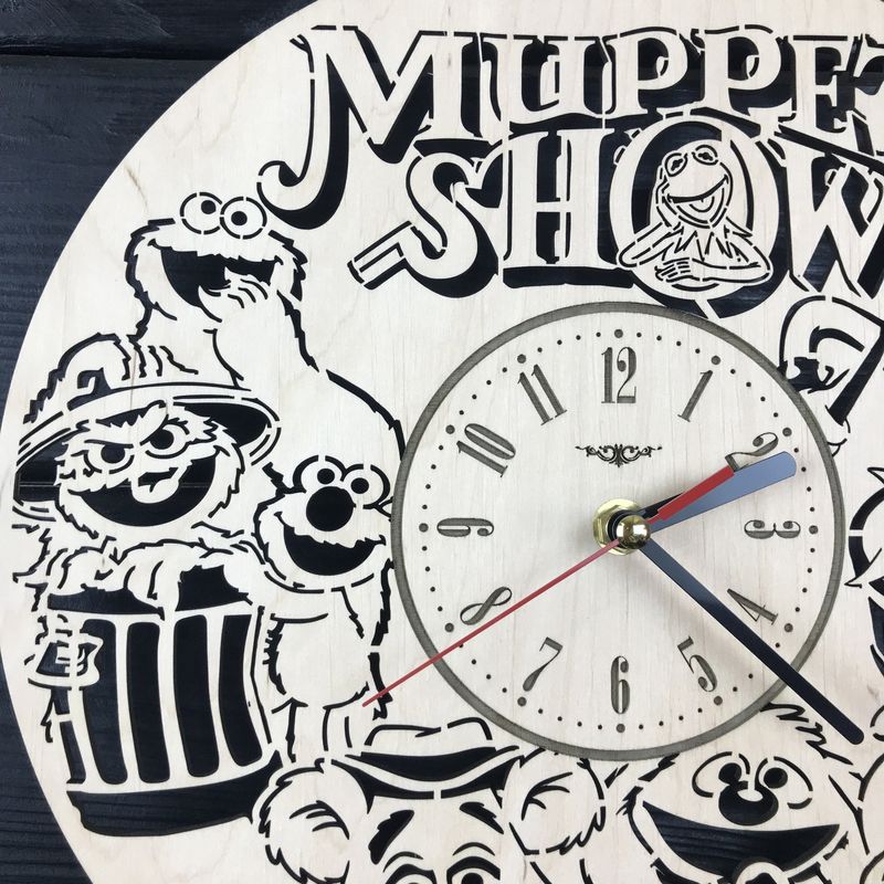 Детские круглые бесшумные настенные часы «Маппет шоу»